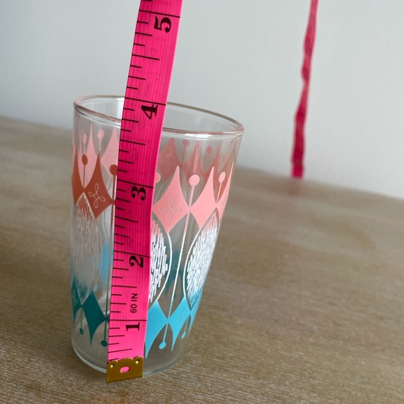 Set of 4 1950’s Vintage MCM Anchor Hocking Pink and Turquoise Juice Glasses - Picture 10 of 11